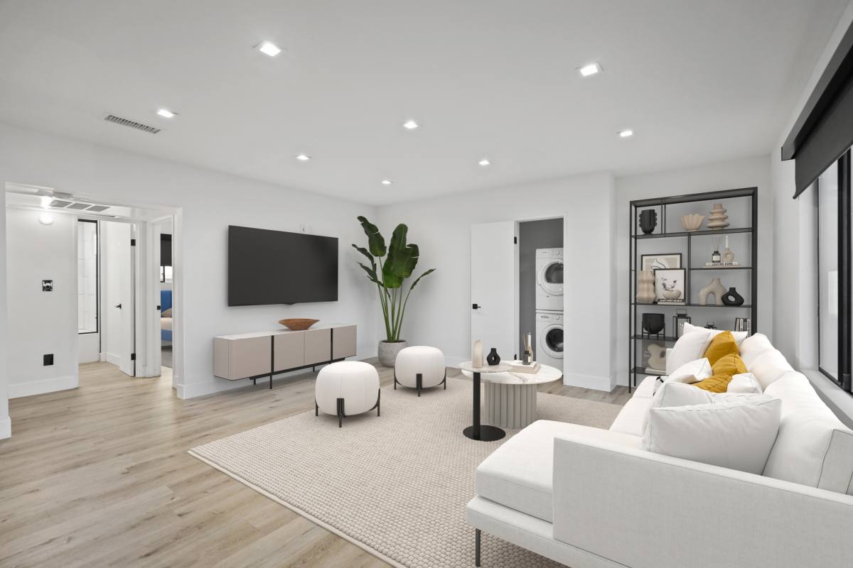 Apartment for rent at 955 N Oxford Ave, Los Angeles, CA 90029