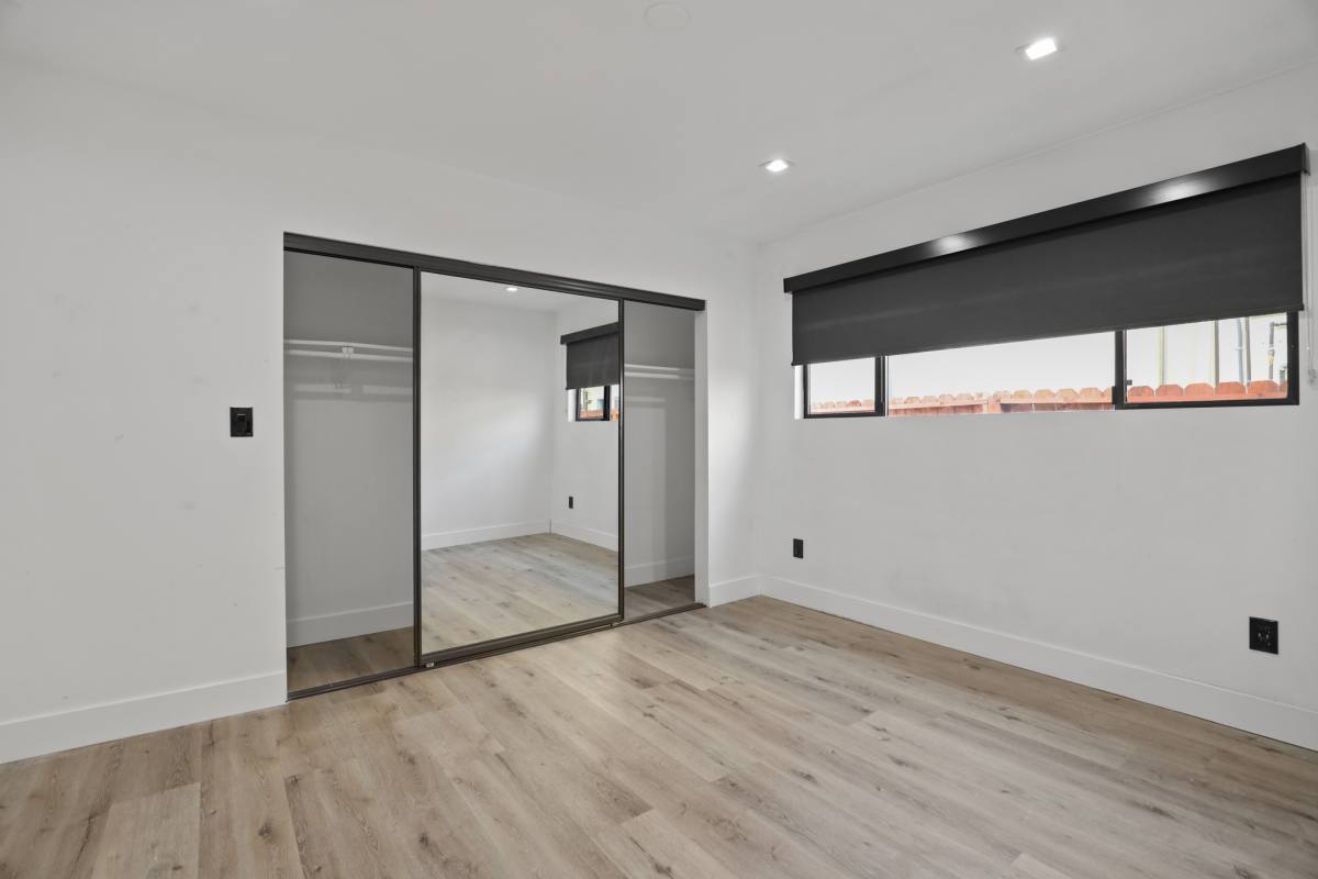 Apartment for rent at 955 N Oxford Ave, Los Angeles, CA 90029