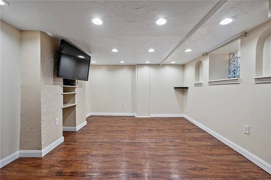 Townhouse for rent at 3059 Texas Ave, Pittsburgh, PA 15216