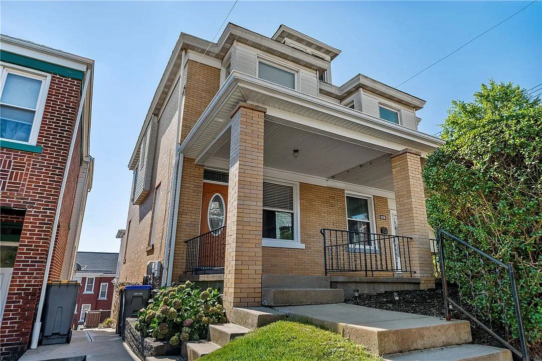 Townhouse for rent at 3059 Texas Ave, Pittsburgh, PA 15216
