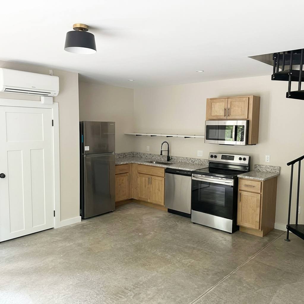 Townhouse for rent at 7817 N Carolina 213 #A, Mars Hill, NC 28754