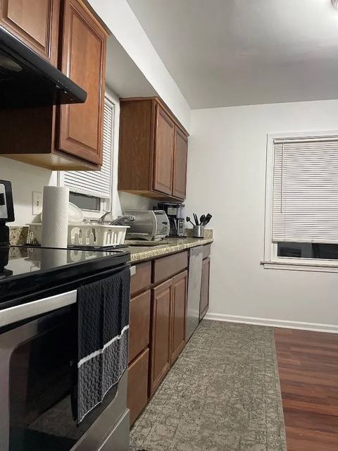 House for rent at 1860 Rochester Rd, Troy, MI 48083
