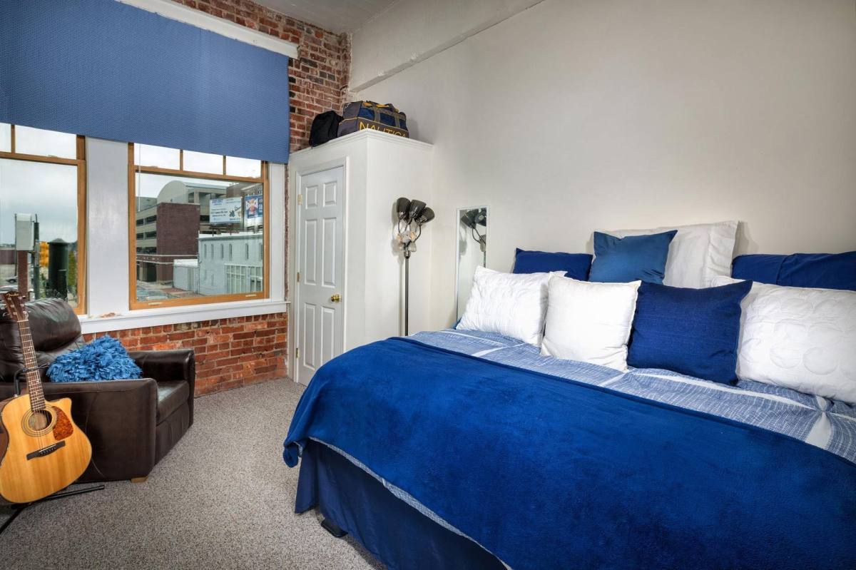 Apartment for rent at Coliseum Lofts, 1359 W Broad St, Richmond, VA 23220