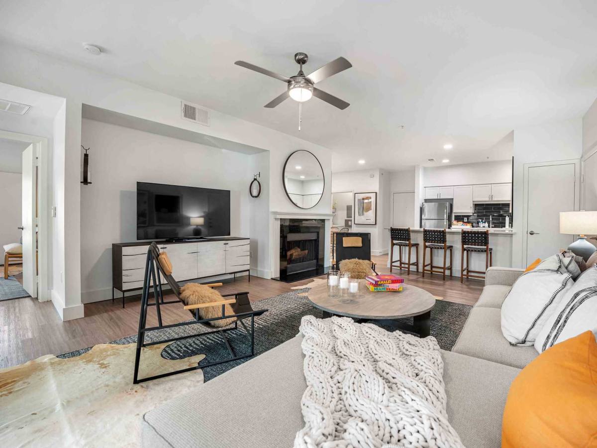 Townhouse for rent at Pavilion Townplace at Inwood Village, 7700 Greenway Blvd, Dallas, TX 75209