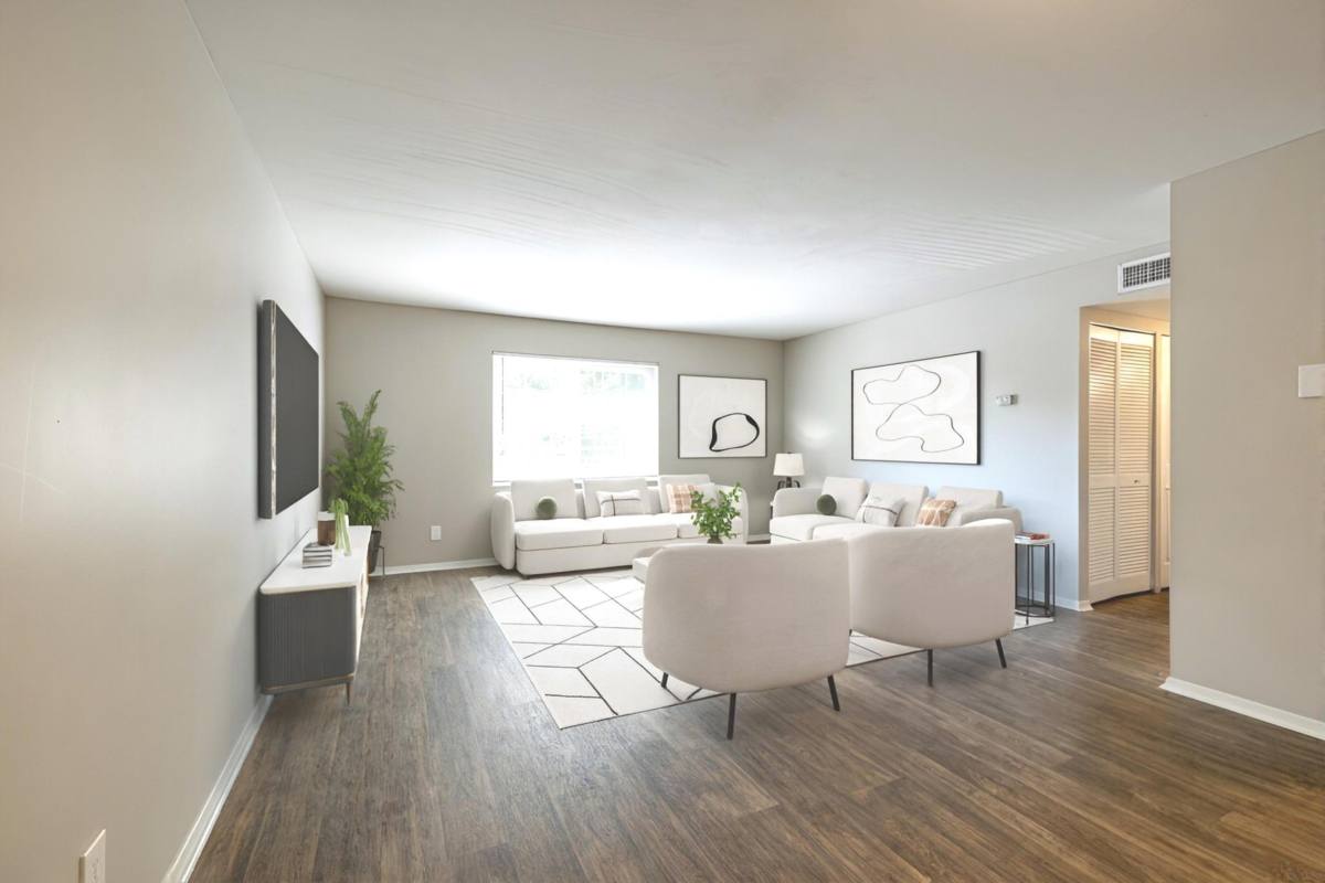 Apartment for rent at Eagle Trace, 1 Lakeside Rd, Greenville, SC 29611