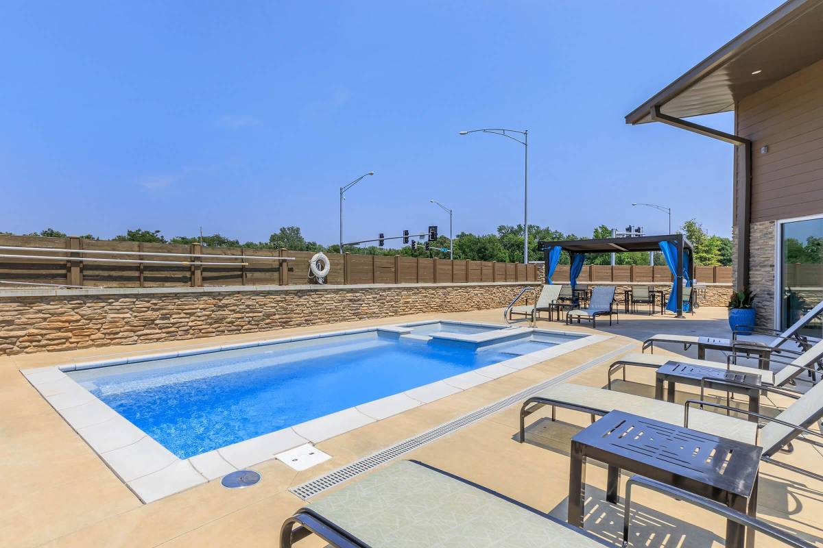 Townhouse for rent at Tera Vera Patio Homes, 2715 S Kimbrough Ave, Springfield, MO 65807