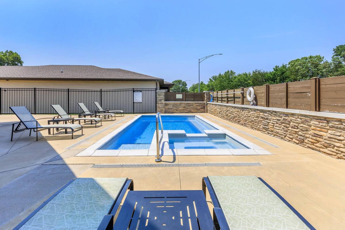 Townhouse for rent at Tera Vera Patio Homes, 2715 S Kimbrough Ave, Springfield, MO 65807