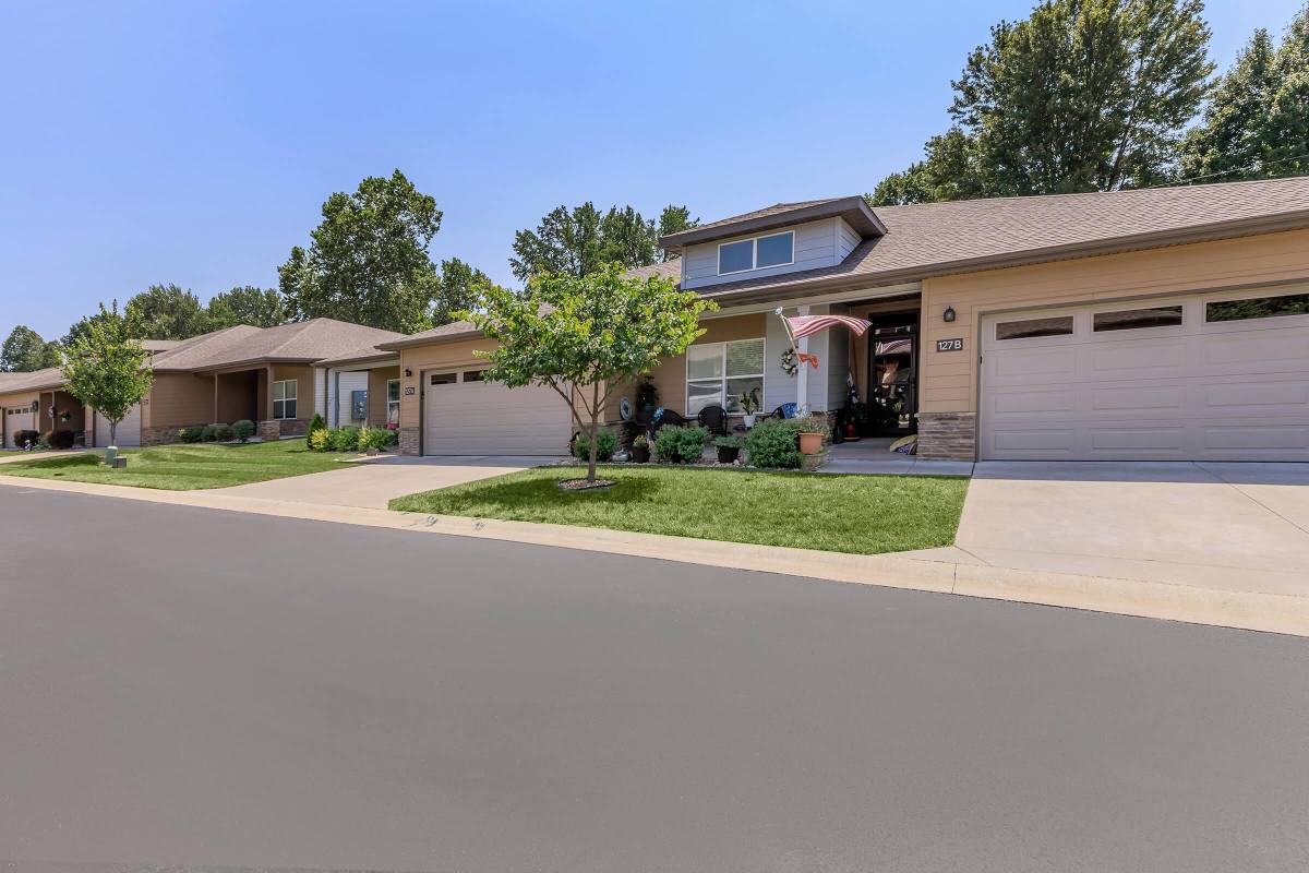 Townhouse for rent at Tera Vera Patio Homes, 2715 S Kimbrough Ave, Springfield, MO 65807
