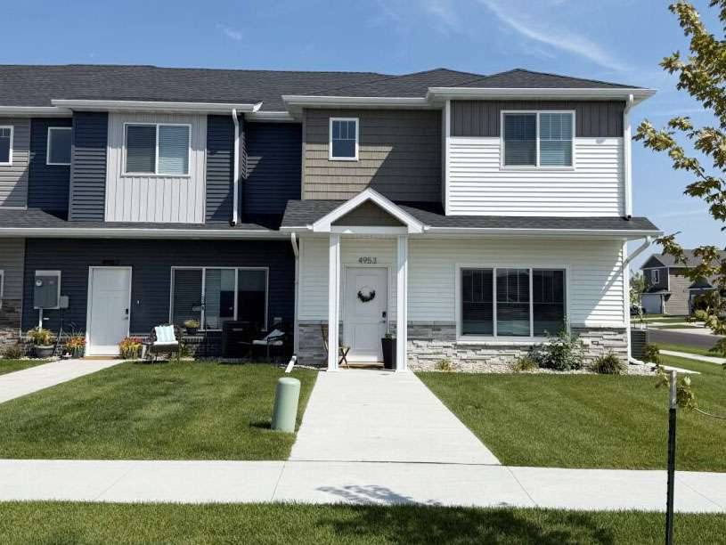 Townhouse for rent at Valley View Townhomes, 4950-4997 36th Ave S, Fargo, ND 58104