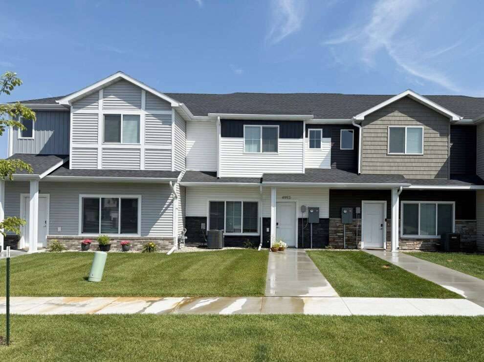 Townhouse for rent at Valley View Townhomes, 4950-4997 36th Ave S, Fargo, ND 58104