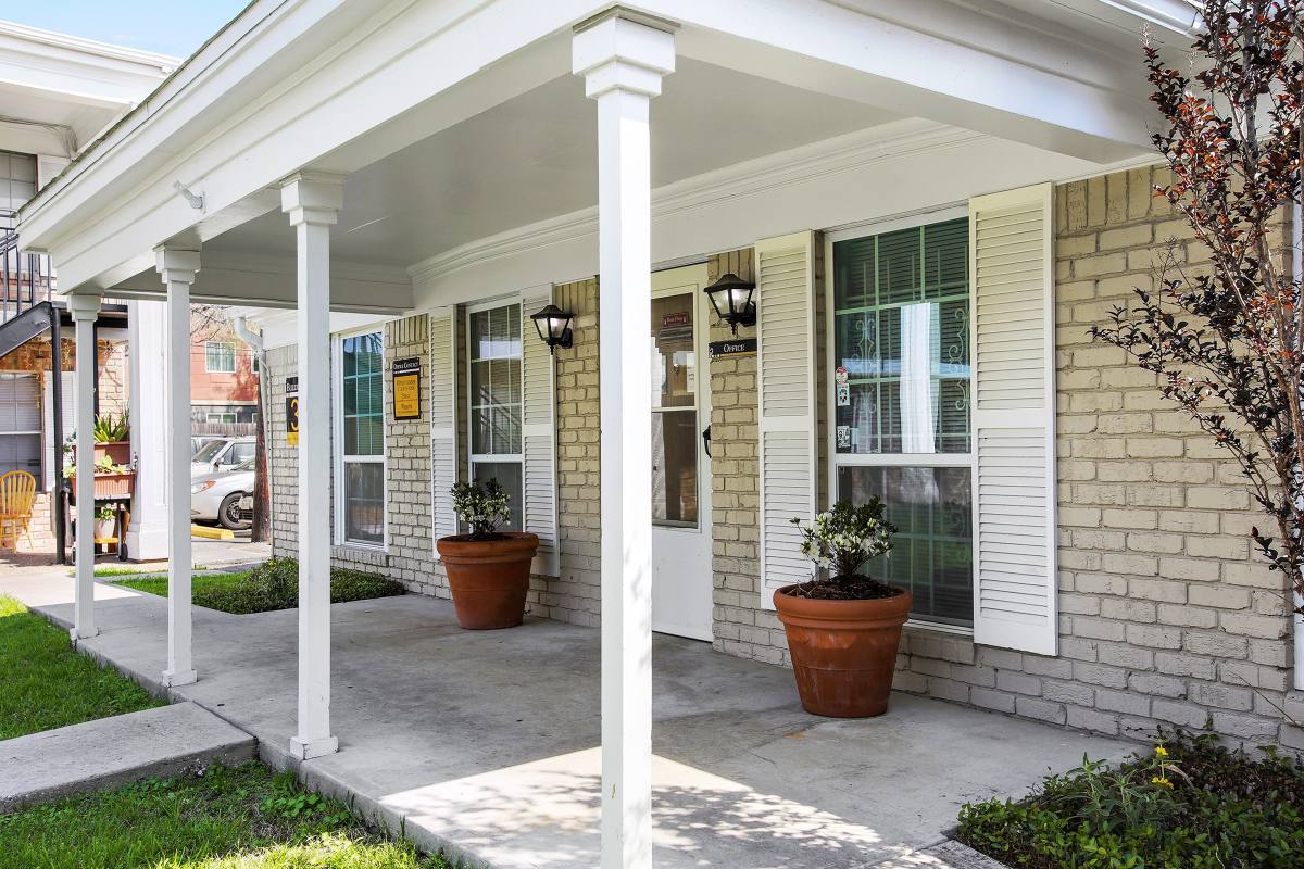 Apartment for rent at Casa Grande, 8800 Gulf Freeway, New Orleans, LA 70117