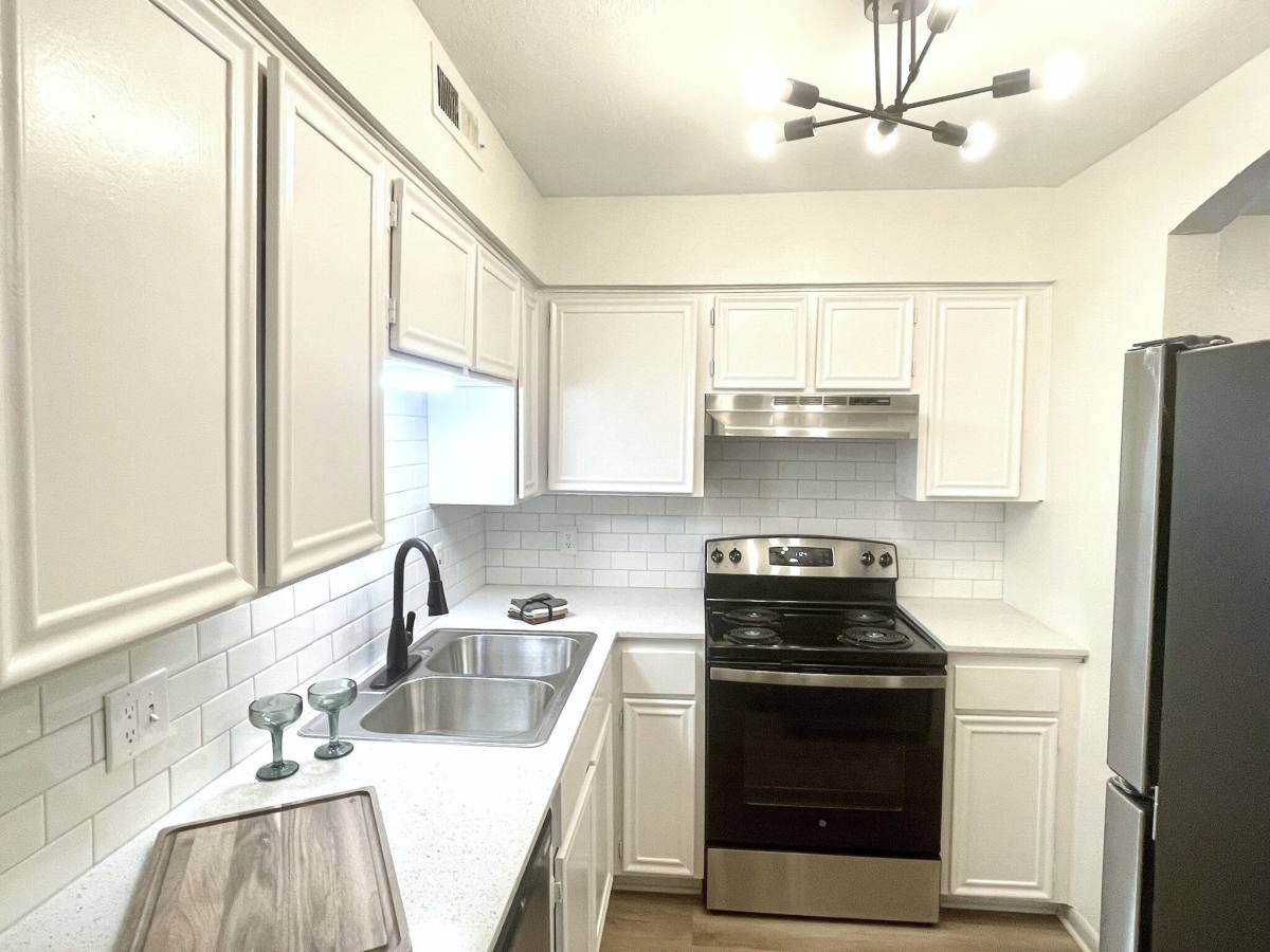 Apartment for rent at Isabella at Norman, 1940 Fillmore Ave #1940 A, Norman, OK 73072