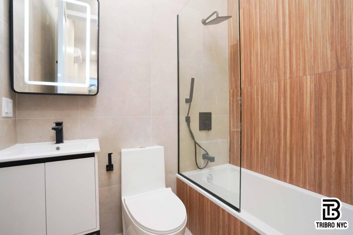 Apartment for rent at 850 Flushing Ave, Brooklyn, NY 11206