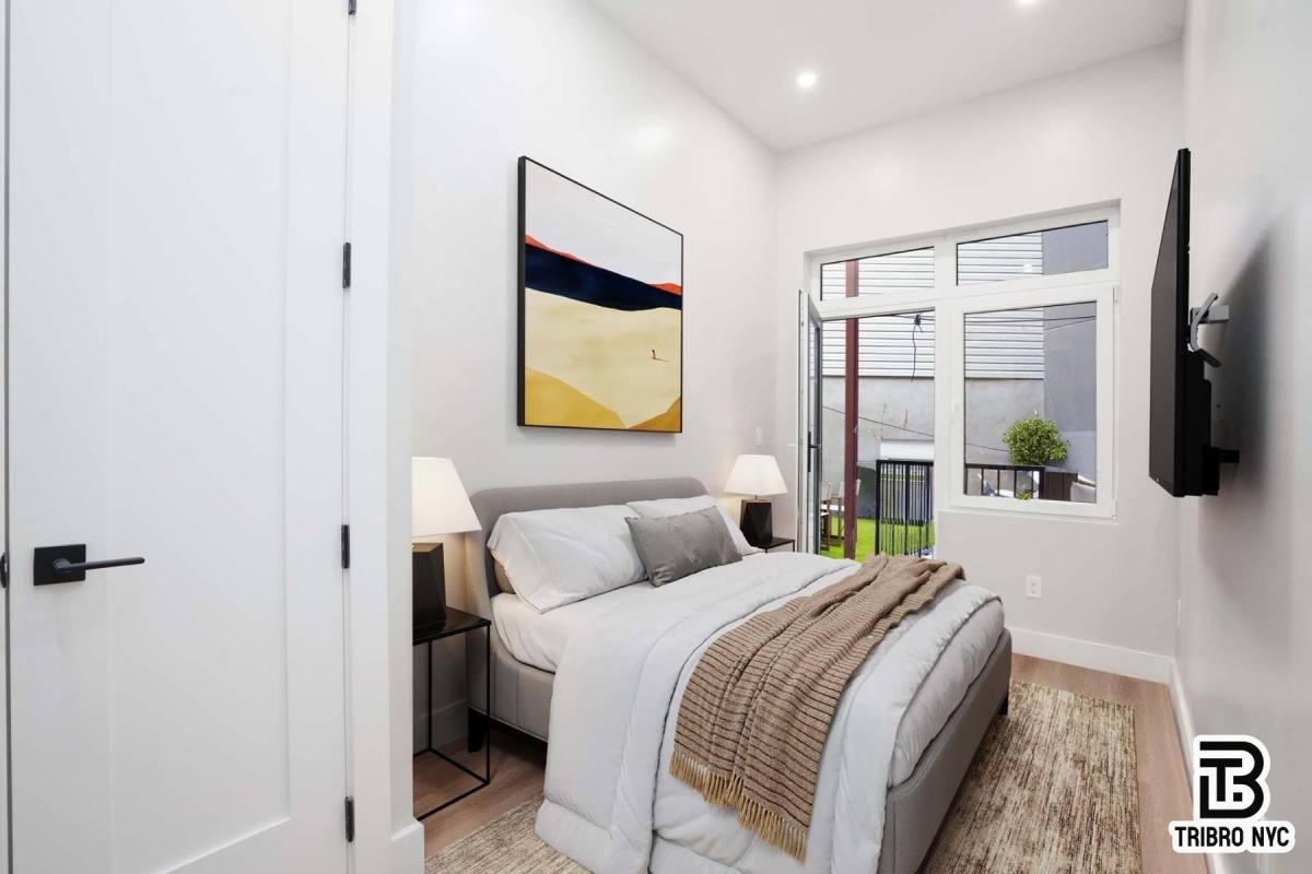 Apartment for rent at 850 Flushing Ave, Brooklyn, NY 11206