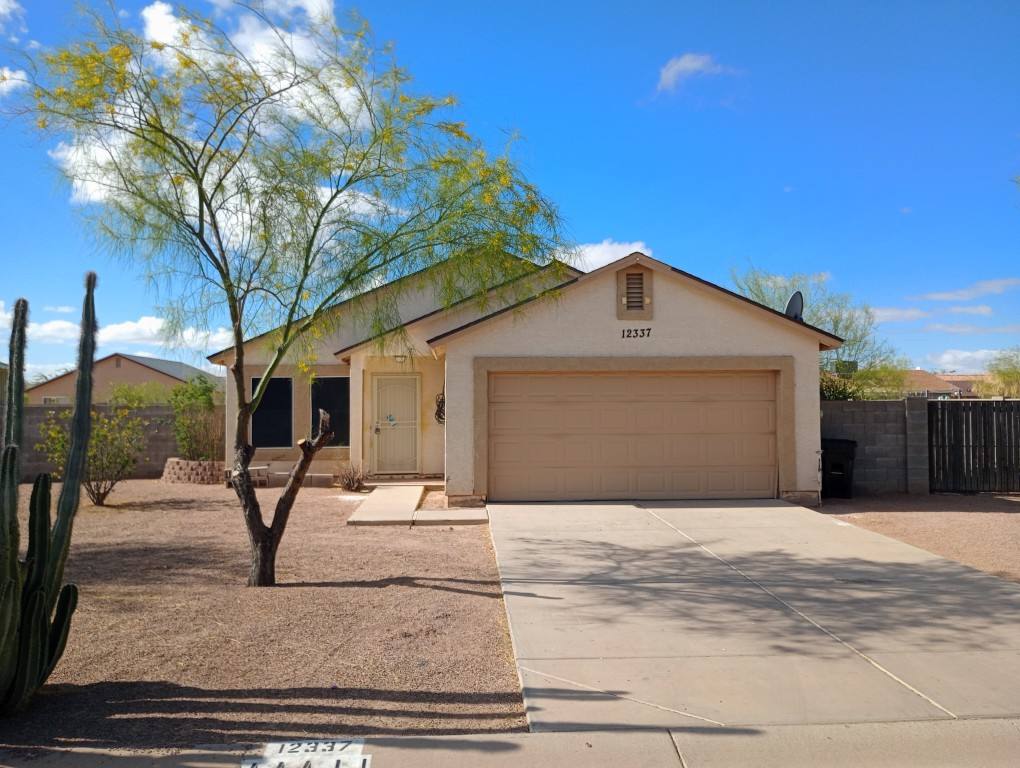House for rent at 12337 W Lobo Dr, Arizona City, AZ 85123