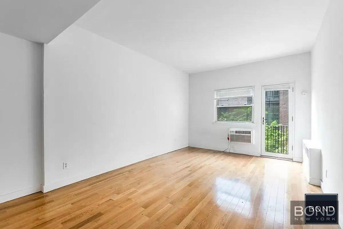 Apartment for rent at 211 Thompson St #3C, New York, NY 10012