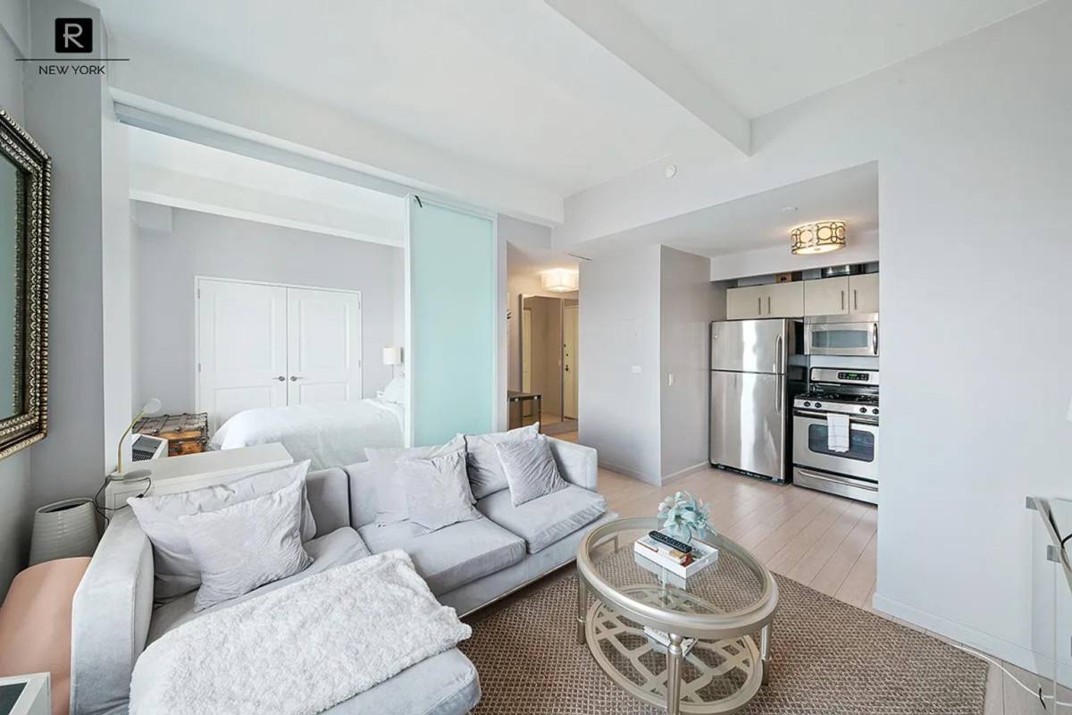 Apartment for rent at 20 W St #39A, New York, NY 10004