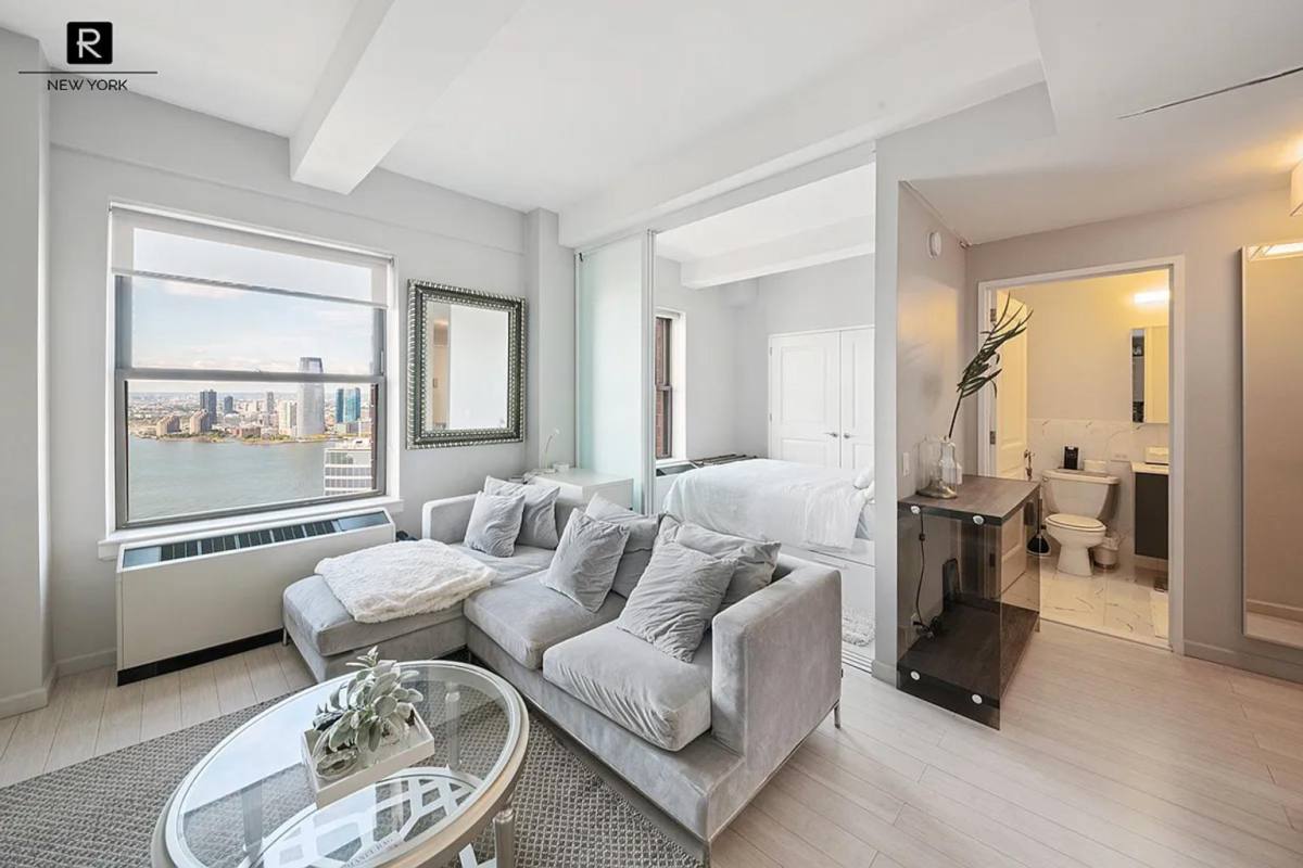 Apartment for rent at 20 W St #39A, New York, NY 10004