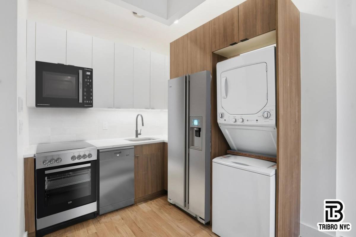 Apartment for rent at 1112 Fulton St #2F, Brooklyn, NY 11238