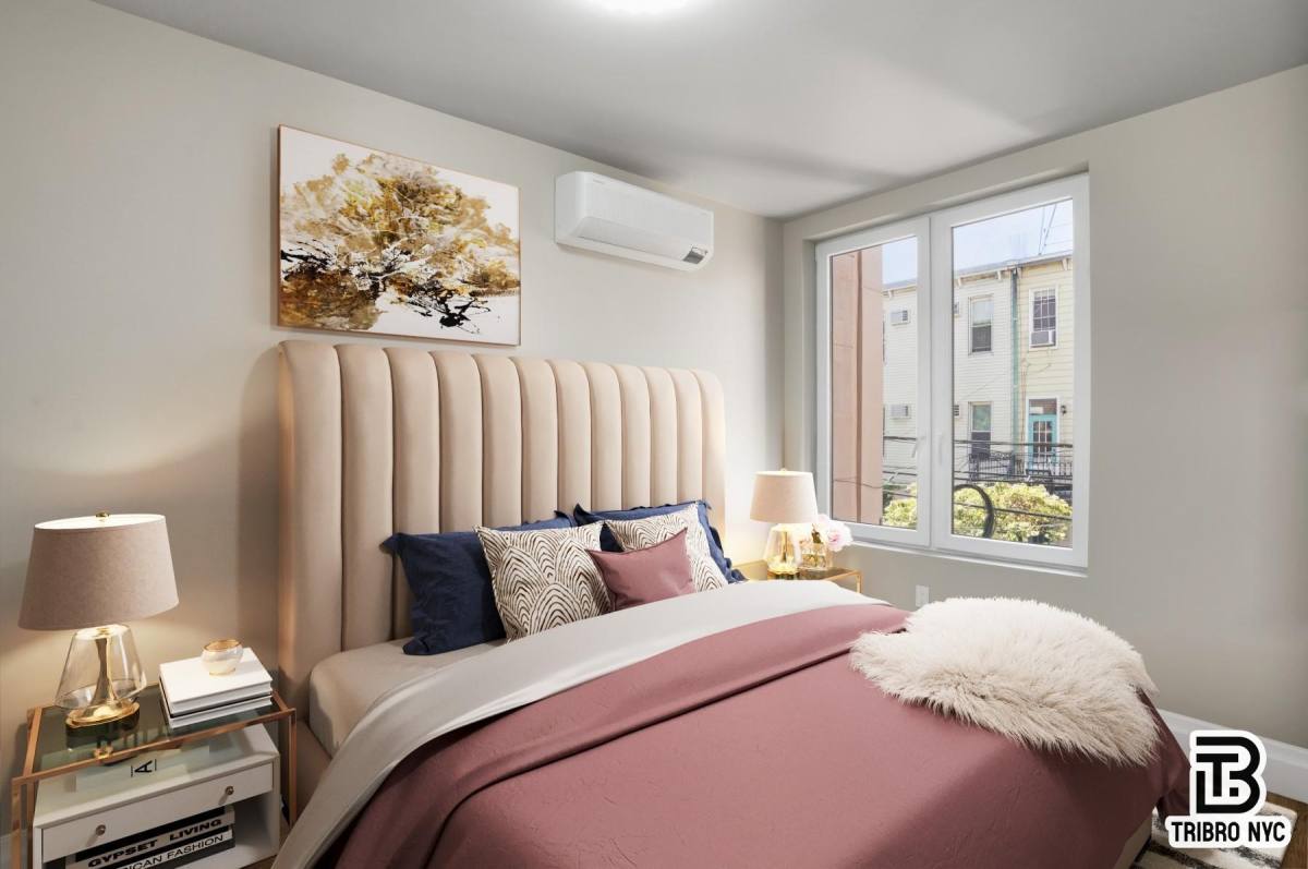 Apartment for rent at 129 Russell St #1E, Brooklyn, NY 11222