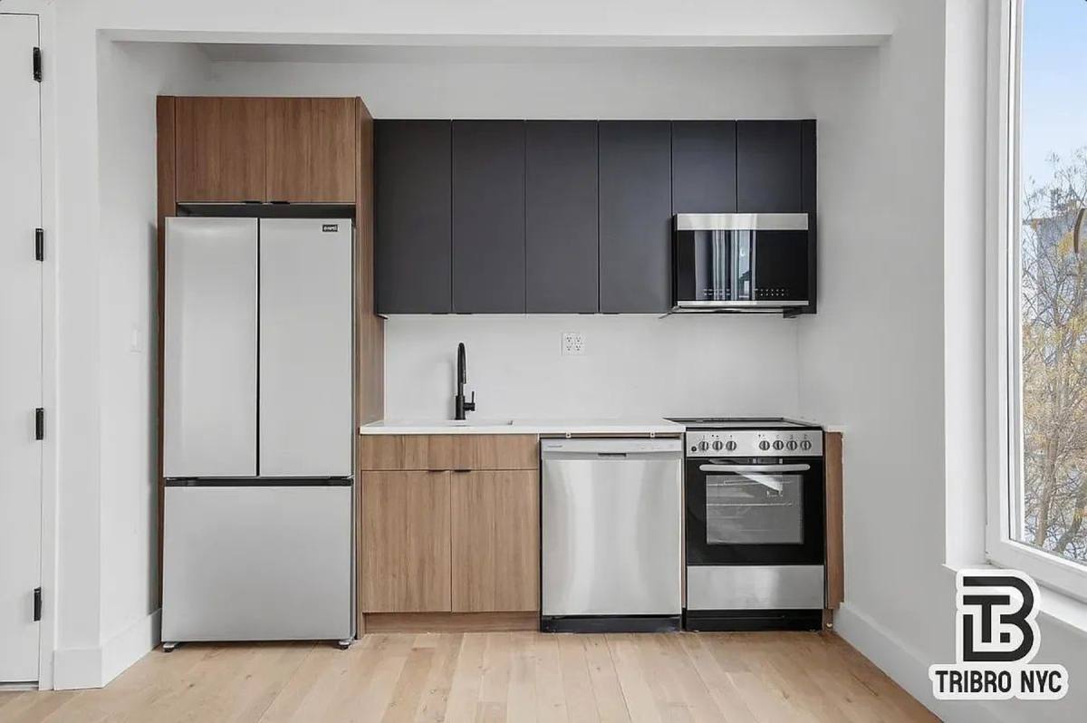 Apartment for rent at 96 Moore St #2X, Brooklyn, NY 11206