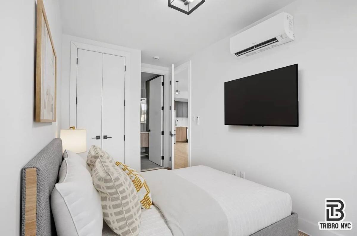 Apartment for rent at 96 Moore St #2X, Brooklyn, NY 11206