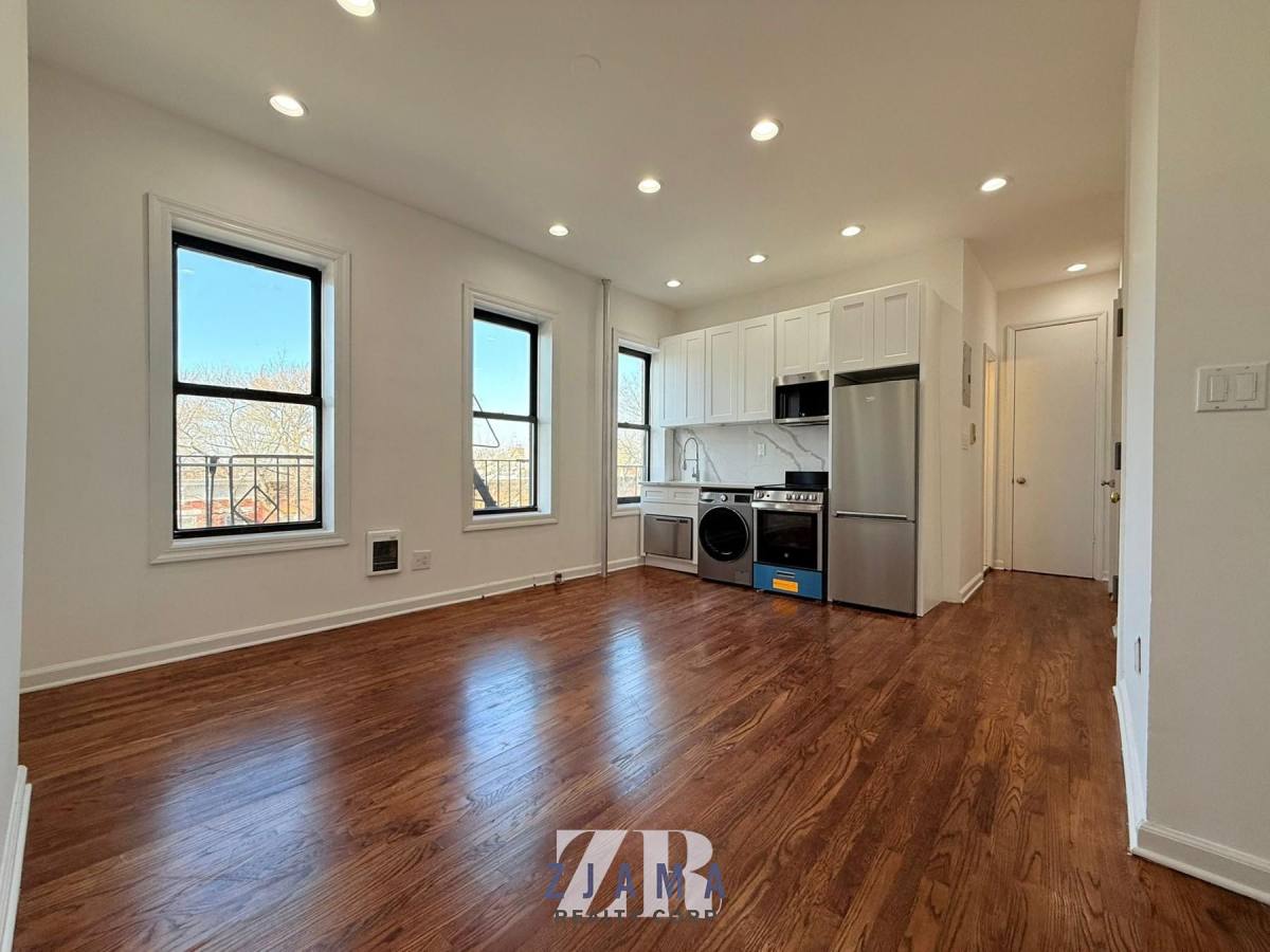 Apartment for rent at 471 Seventh Ave #3F, Brooklyn, NY 11215