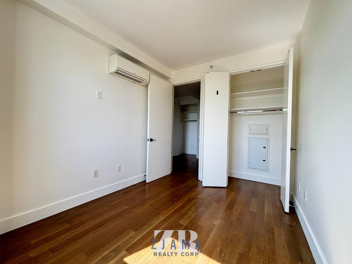 Apartment for rent at 581 Ocean Parkway, Brooklyn, NY 11218