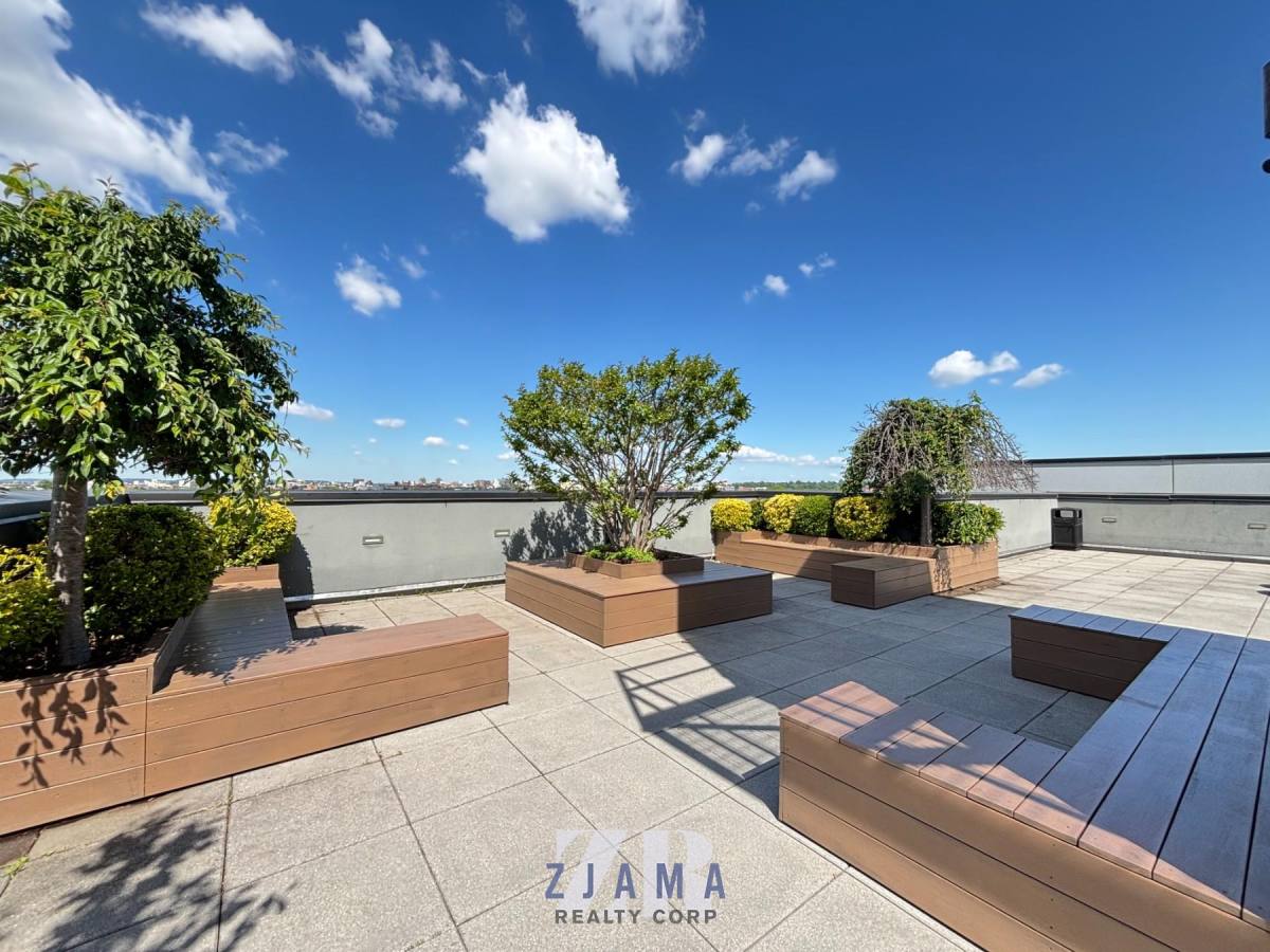 Apartment for rent at 581 Ocean Parkway, Brooklyn, NY 11218
