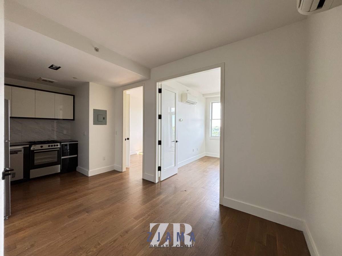 Apartment for rent at 581 Ocean Parkway, Brooklyn, NY 11218