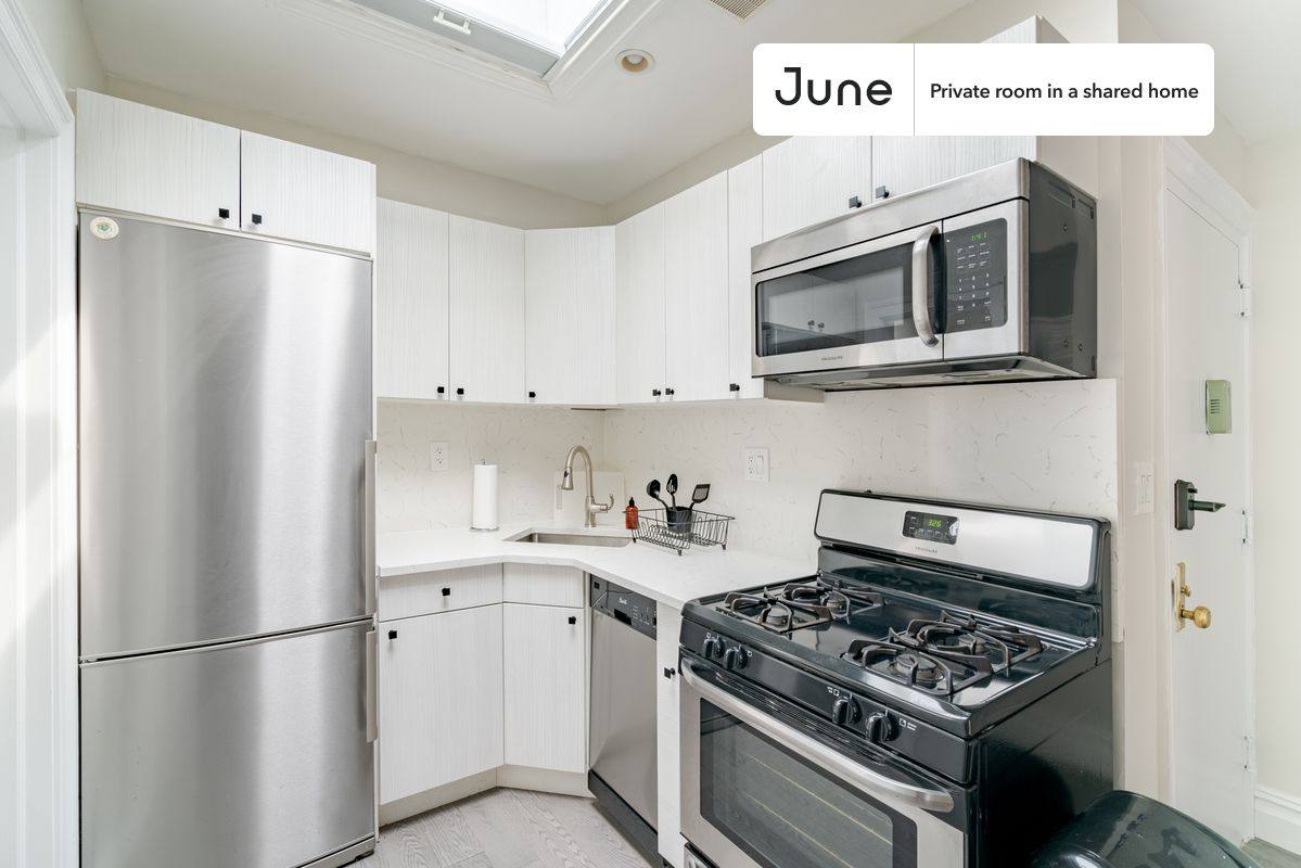 Apartment for rent at 345 E 21st St, New York, NY 10010