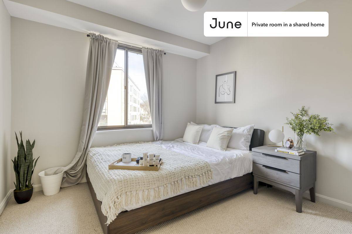 Apartment for rent at 1331 I St NE, Washington, DC 20002