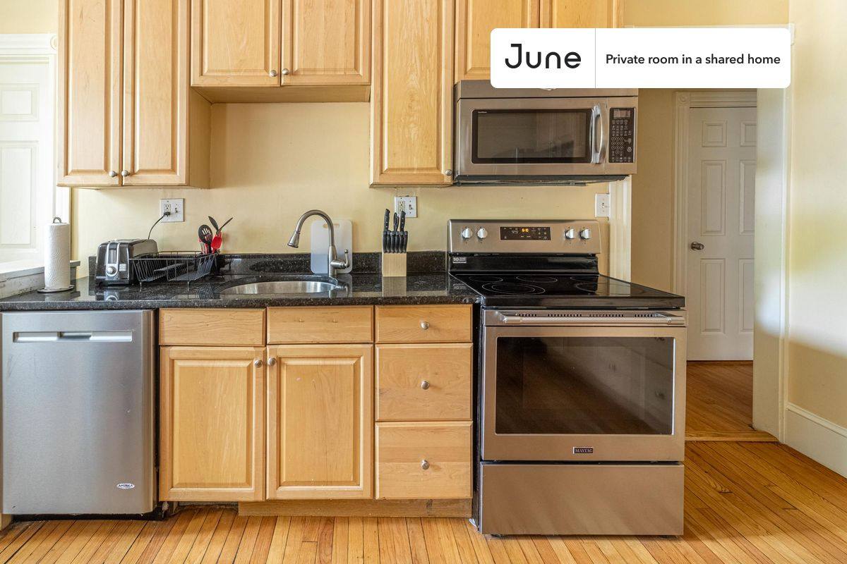 Apartment for rent at 129 Chiswick Rd, Brighton, MA 02135