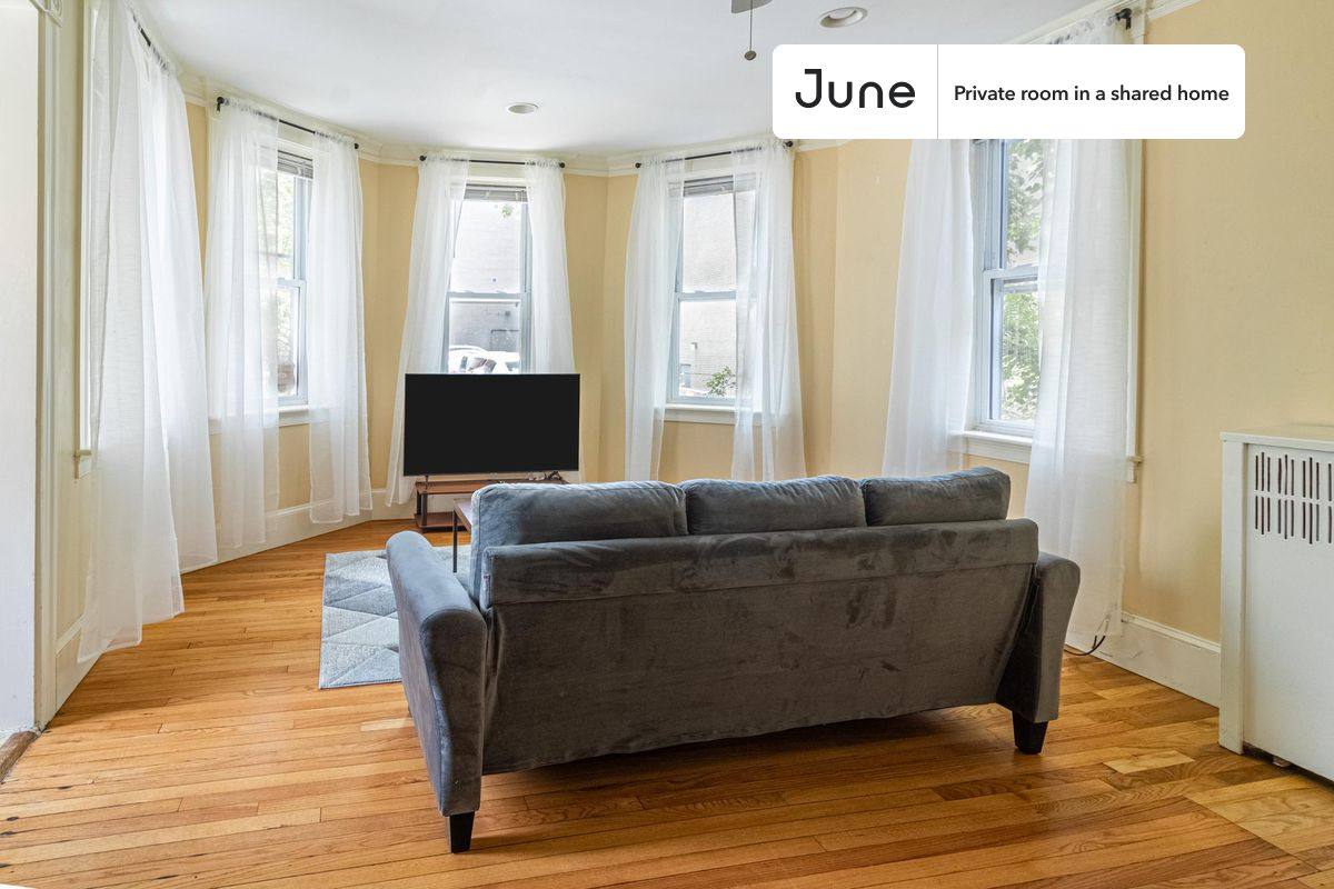 Apartment for rent at 129 Chiswick Rd, Brighton, MA 02135