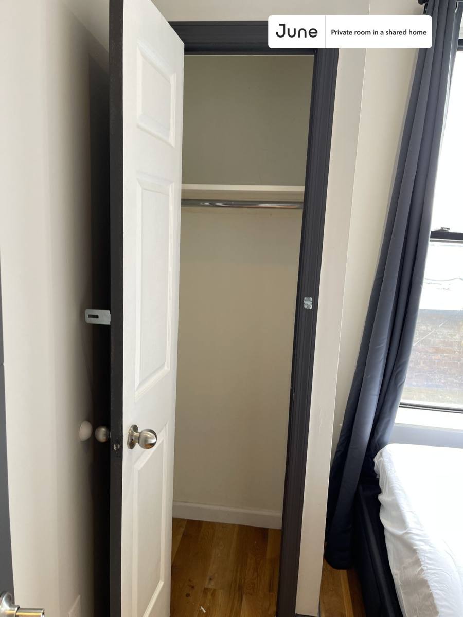 Apartment for rent at 211 W 109th St, New York, NY 10025