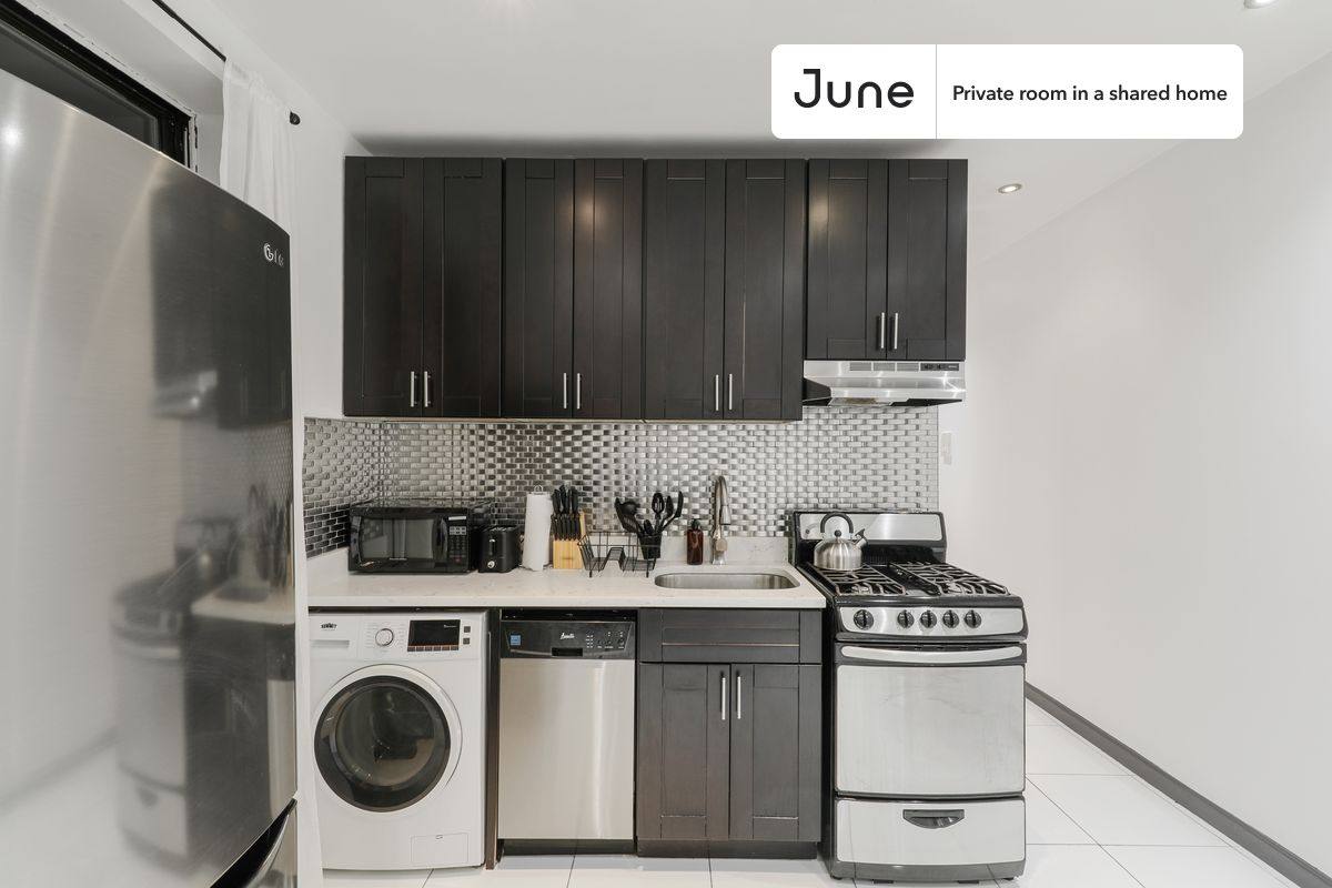 Apartment for rent at 211 W 109th St, New York, NY 10025