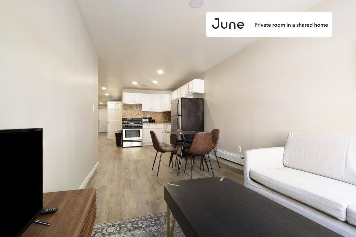 Apartment for rent at 71 Clermont Ave, Brooklyn, NY 11205