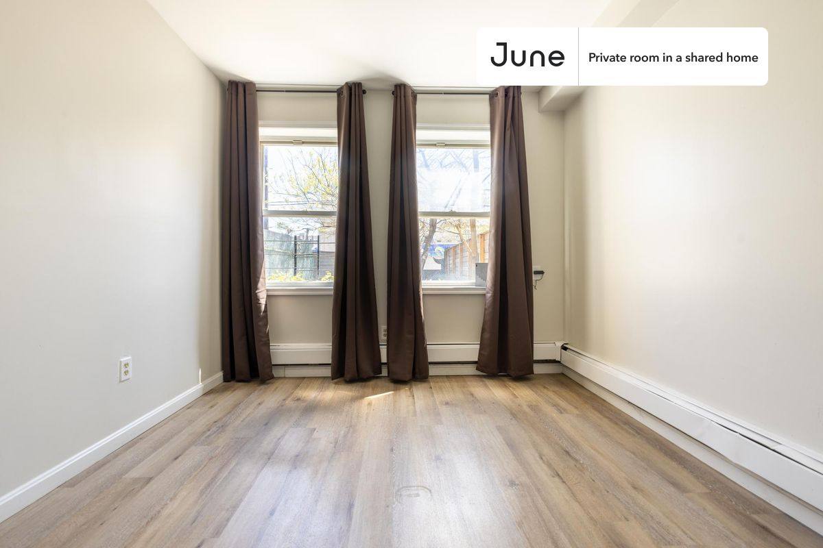 Apartment for rent at 71 Clermont Ave, Brooklyn, NY 11205