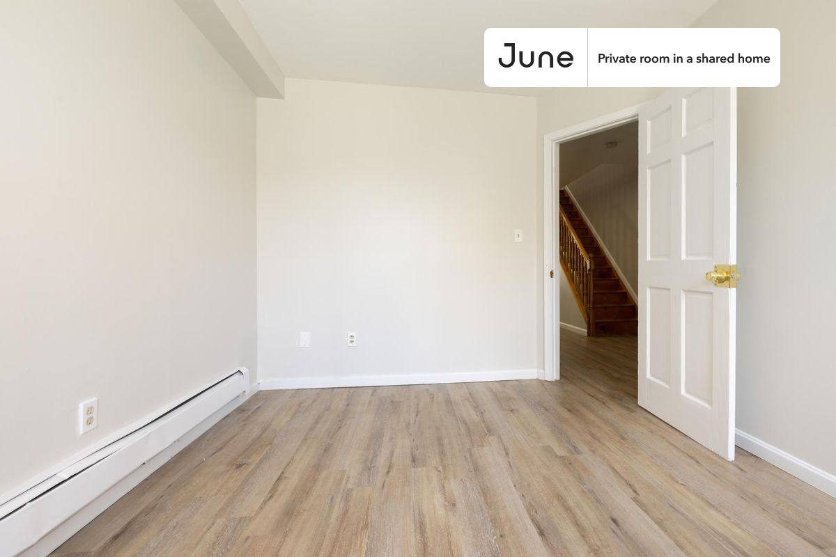 Apartment for rent at 71 Clermont Ave, Brooklyn, NY 11205