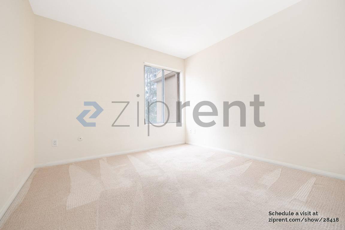 Condo for rent at 3454 Castle Glen Dr #226, San Diego, CA 92123