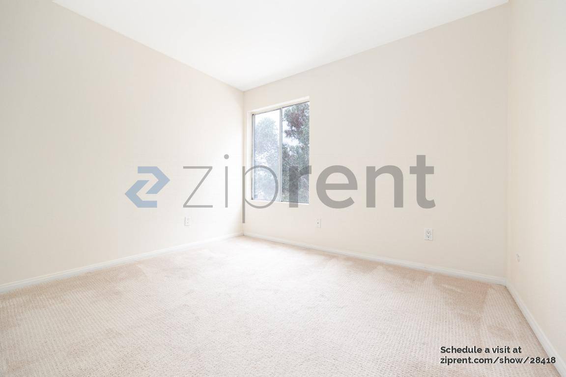 Condo for rent at 3454 Castle Glen Dr #226, San Diego, CA 92123