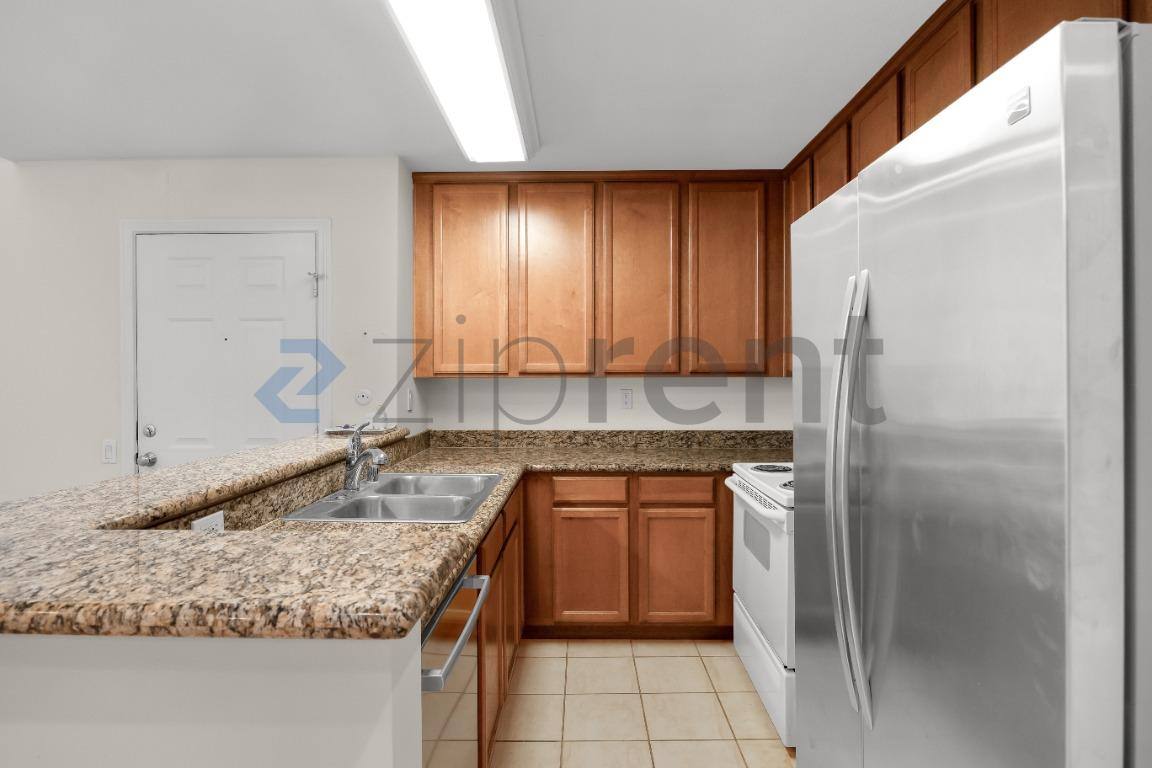 Condo for rent at 3454 Castle Glen Dr #226, San Diego, CA 92123