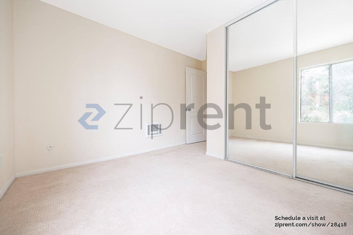 Condo for rent at 3454 Castle Glen Dr #226, San Diego, CA 92123