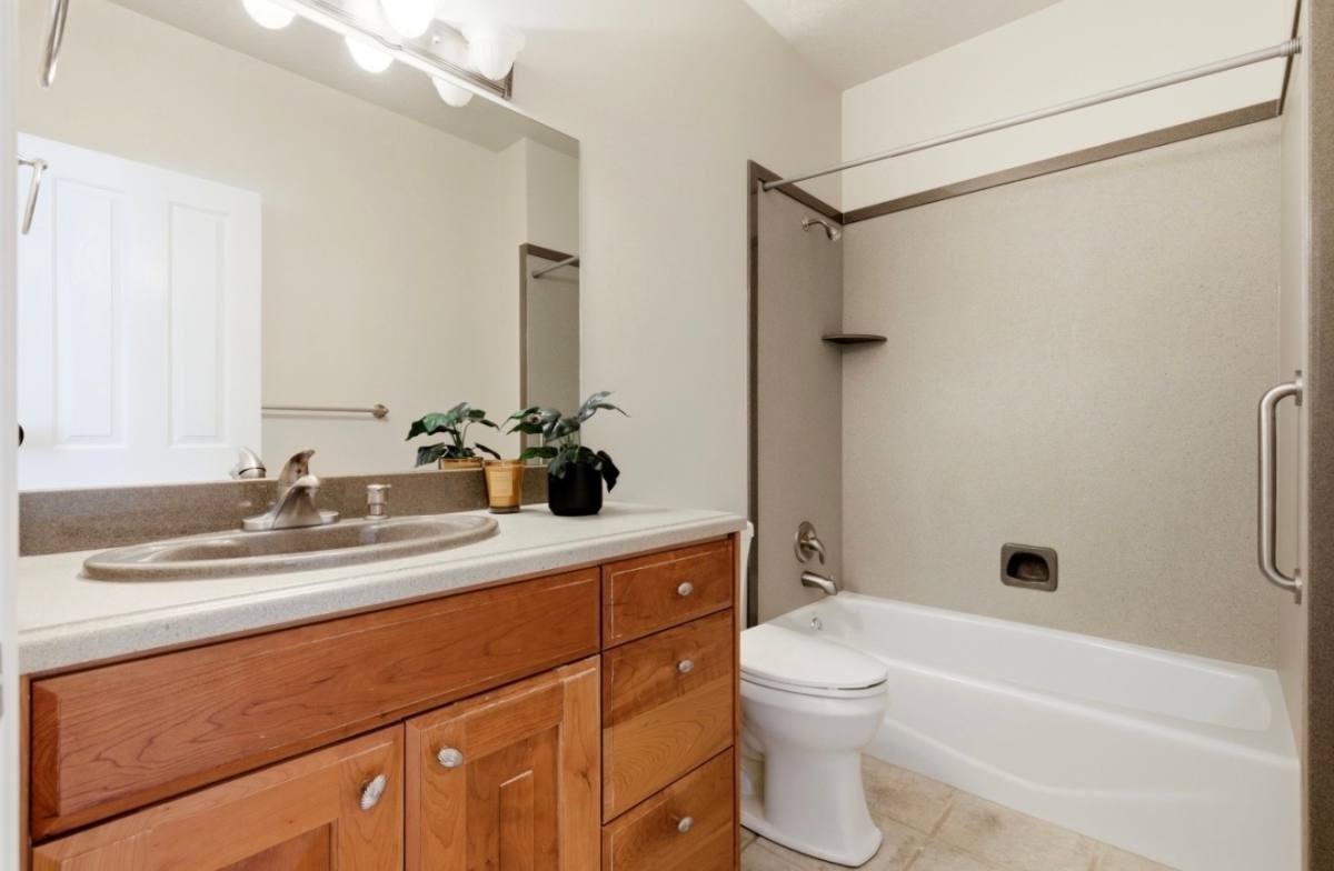 House for rent at 2191 S 550 W, Syracuse, UT 84075