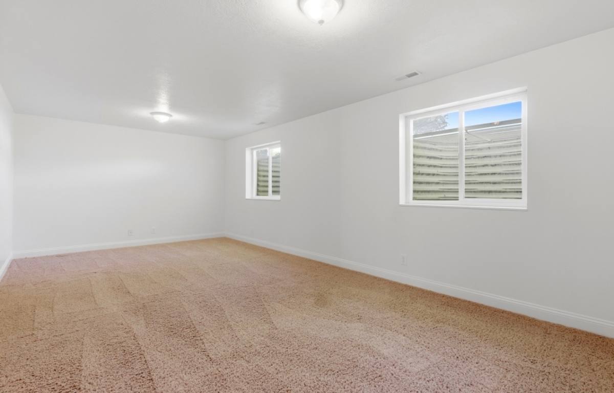 House for rent at 2191 S 550 W, Syracuse, UT 84075
