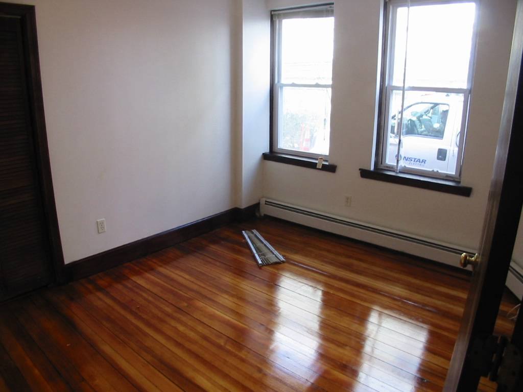 Apartment for rent at 23 Elm St #2, Cambridge, MA 02139