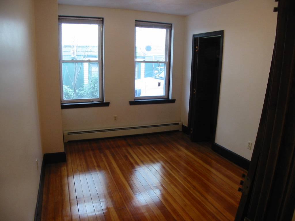 Apartment for rent at 23 Elm St #2, Cambridge, MA 02139