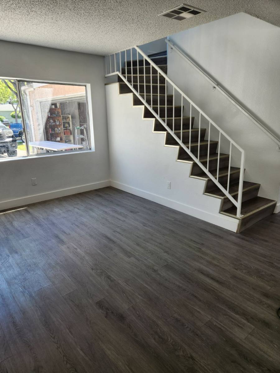 Apartment for rent at 1119 W Broadway St, Anaheim, CA 92805