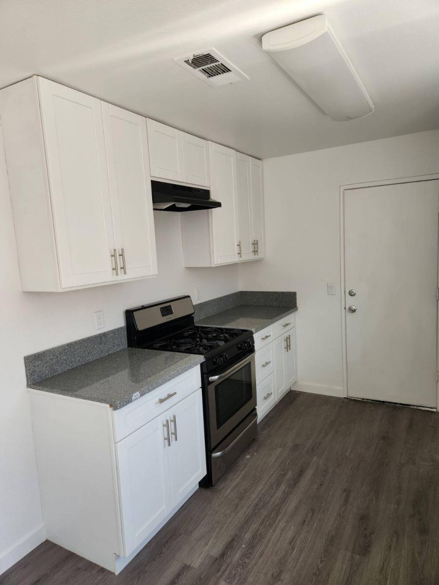 Apartment for rent at 1119 W Broadway St, Anaheim, CA 92805