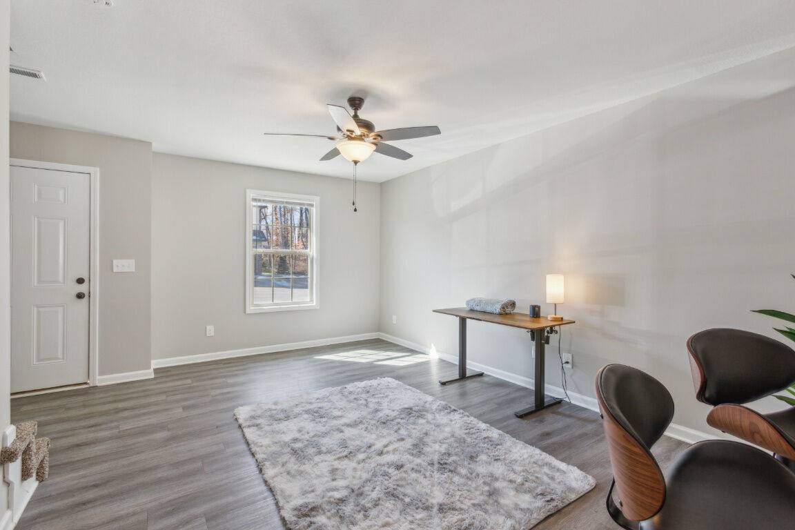 Townhouse for rent at Center Pointe Townhomes, 169 Center Pointe Dr, Clarksville, TN 37040